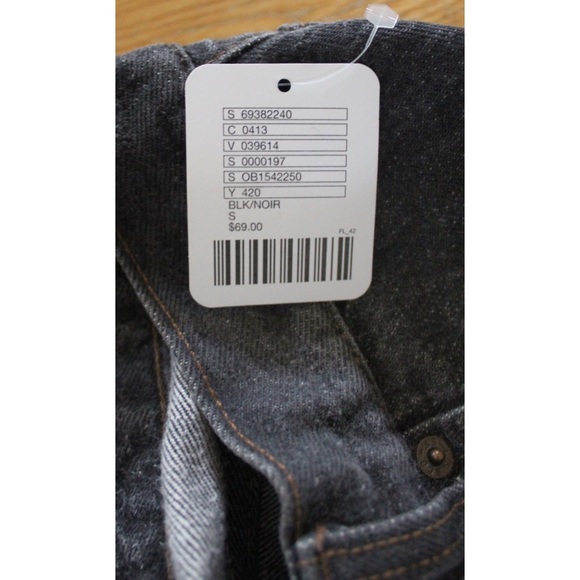 Urban Renewal Remade Levi’s® BNWT Side-Chain Denim Short Small Urban Outfitters - Picture 13 of 13